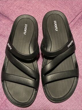 LUOFU Black Strappy Slide Sandals